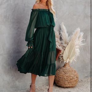 VICI Peacekeeper Off The Shoulder Midi Dress - Hunter Green